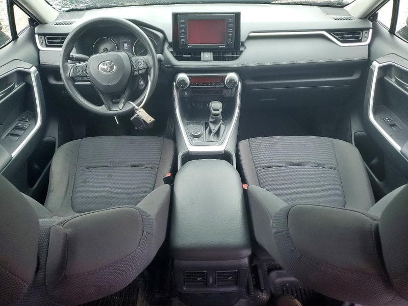 2022 TOYOTA RAV4 LE 8