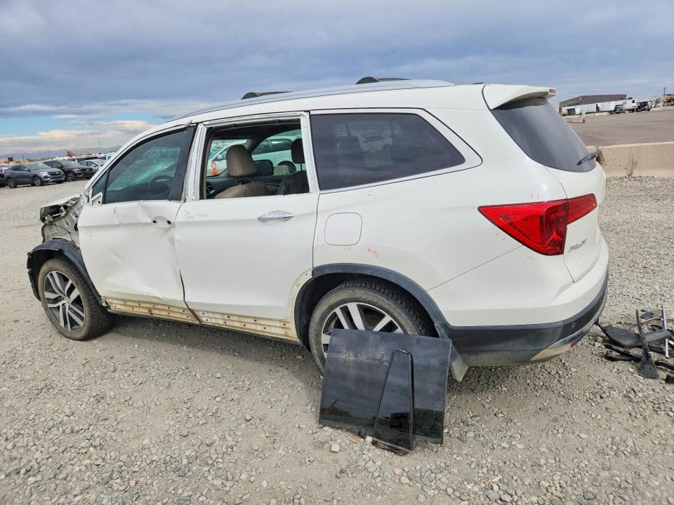 2018 HONDA PILOT TOURING 2