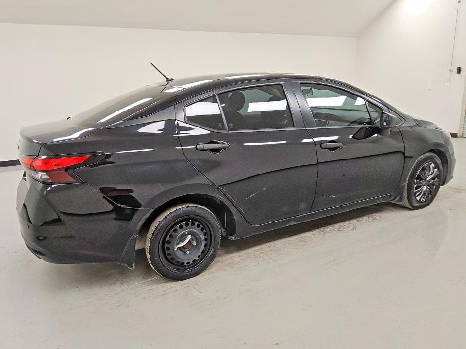 2020 NISSAN VERSA S 3