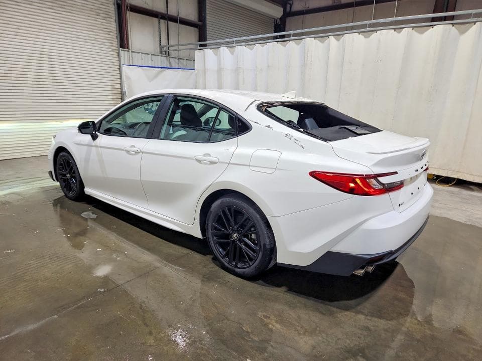 2026 TOYOTA CAMRY SE 2