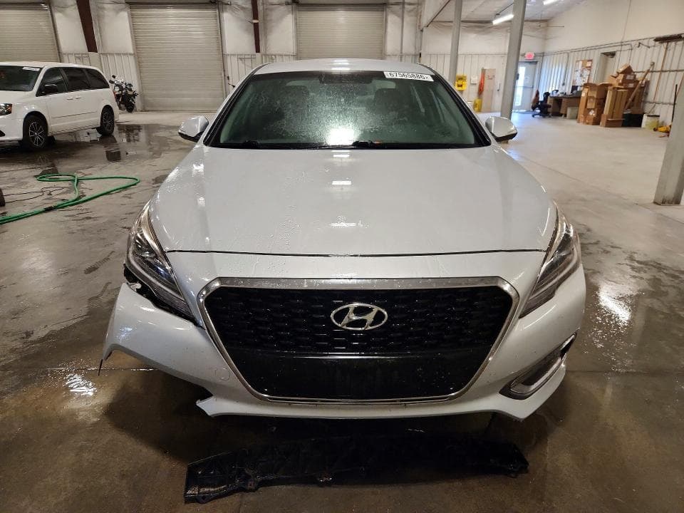 2017 HYUNDAI SONATA HYBRID SE 5