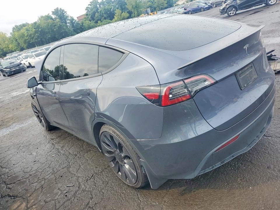 2023 TESLA MODEL Y 2