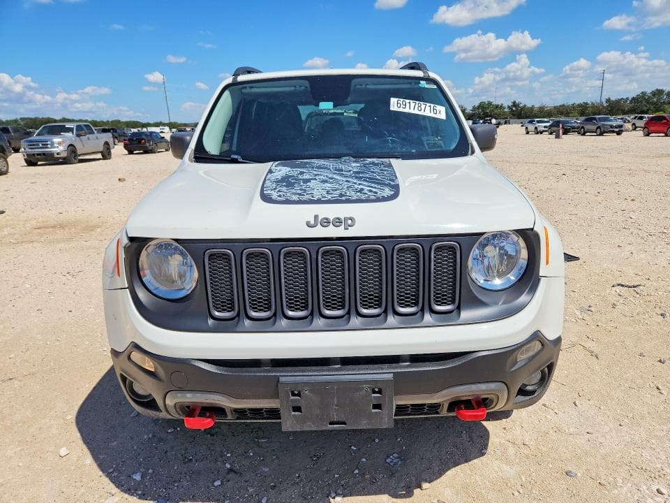 2017 JEEP RENEGADE TRAILHAWK 5