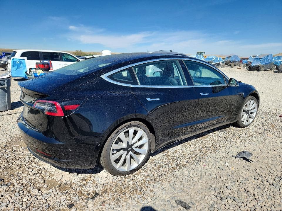 2018 TESLA MODEL 3 3
