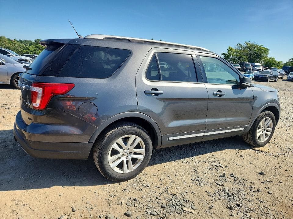 2019 FORD EXPLORER XLT 3