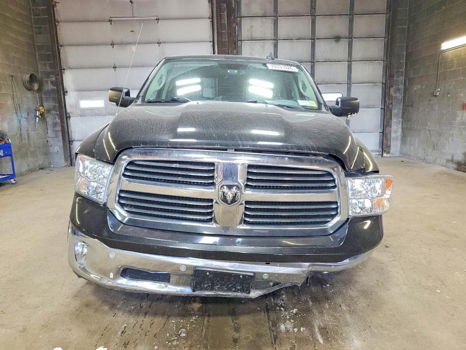 2017 RAM 1500 SLT 5
