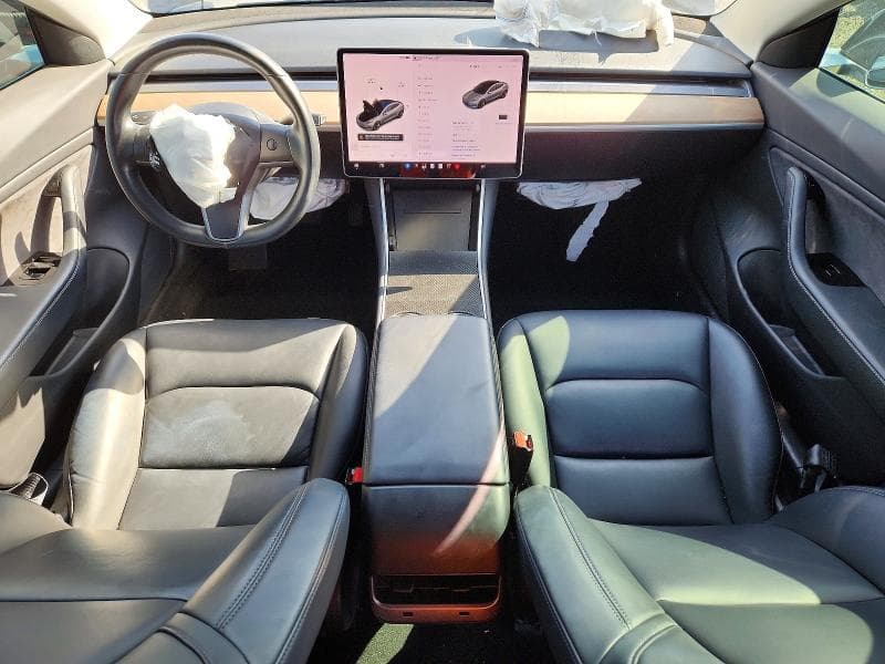 2018 TESLA MODEL 3 8
