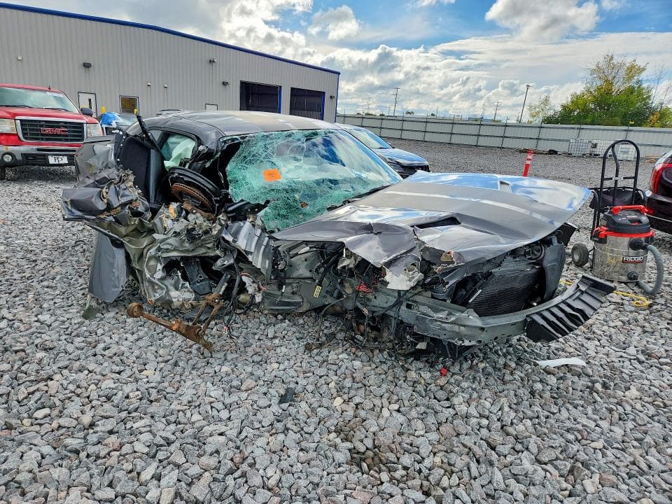 2019 DODGE CHALLENGER SXT 4