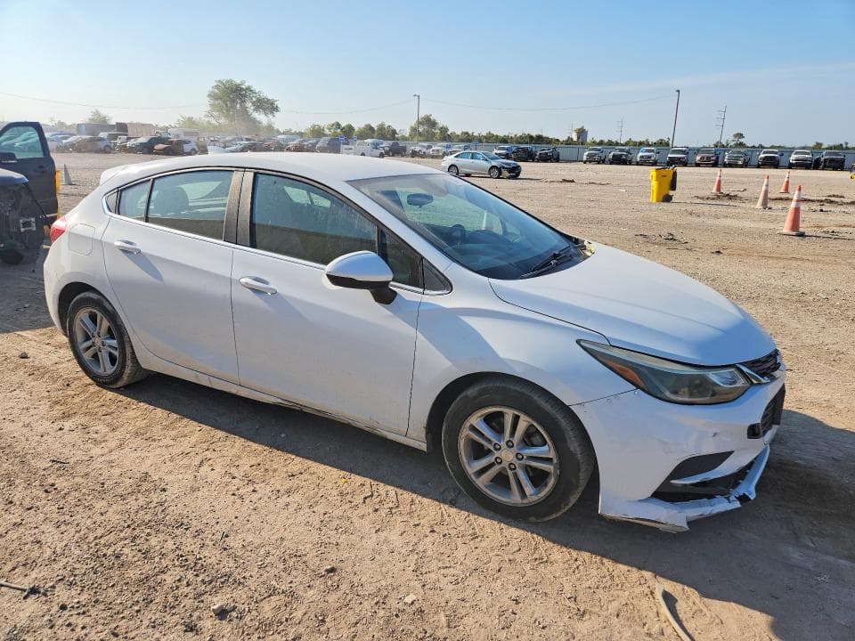 2017 CHEVROLET CRUZE LT 4