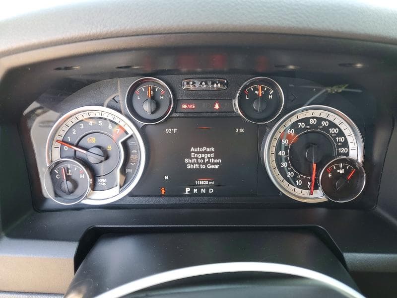 2019 RAM 1500 CLASSIC SLT 9