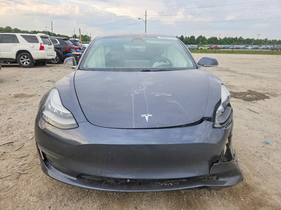 2018 TESLA MODEL 3 5