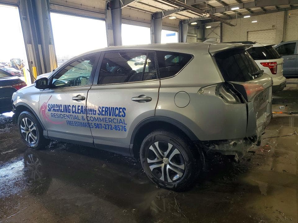 2018 TOYOTA RAV4 LE 2