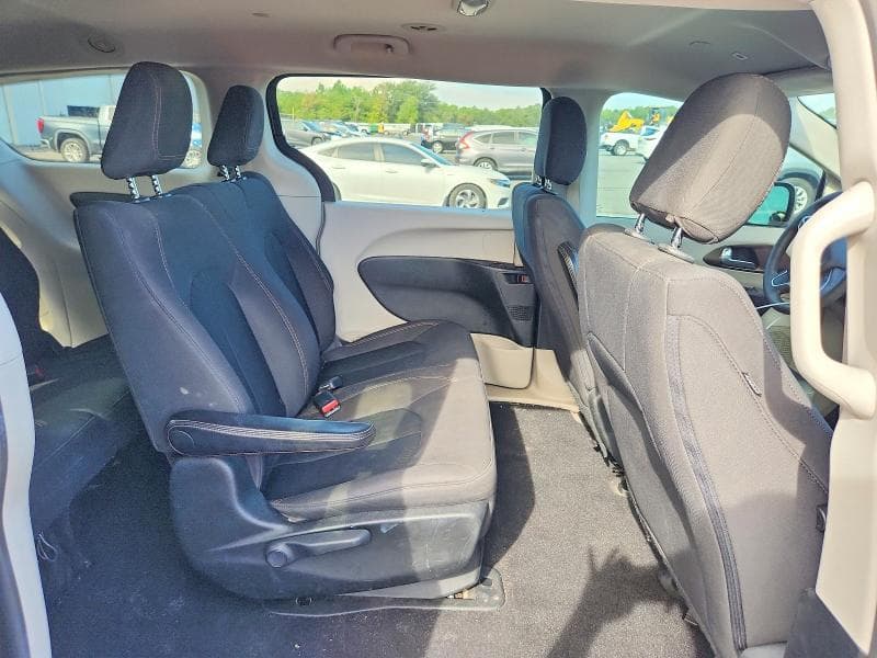 2018 CHRYSLER PACIFICA L 11