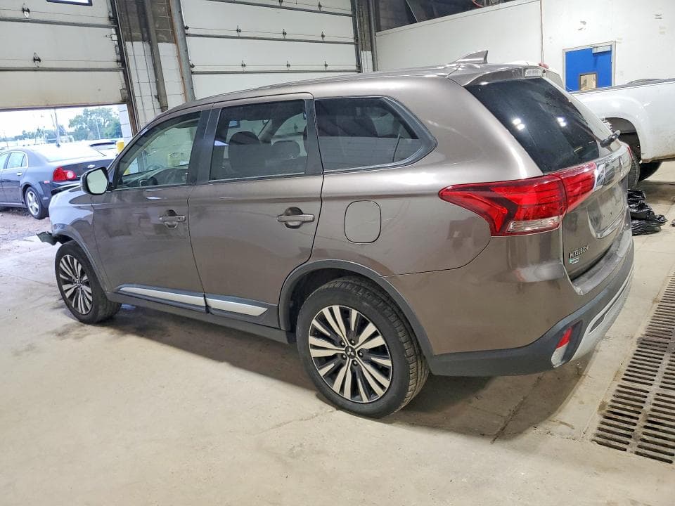 2019 MITSUBISHI OUTLANDER SE 2
