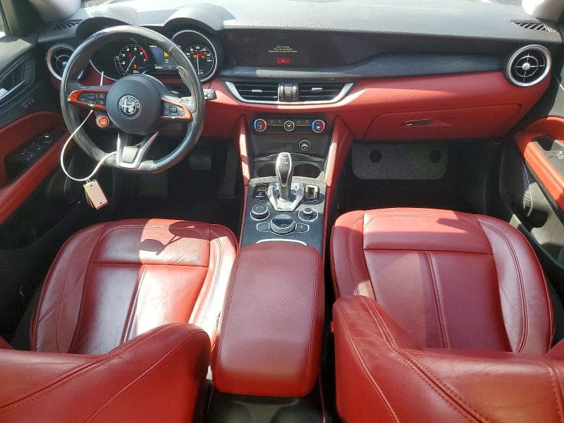 2020 ALFA ROMEO STELVIO 8
