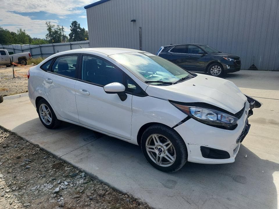 2018 FORD FIESTA SE 4