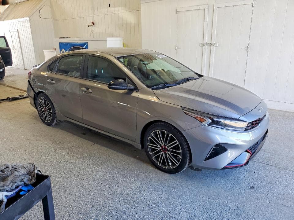 2023 KIA FORTE GT 4