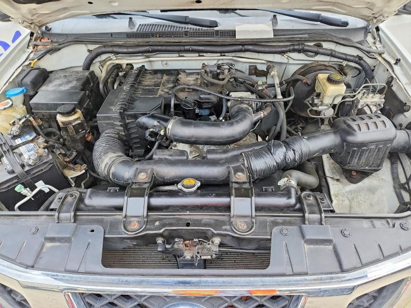 2017 NISSAN FRONTIER S 11