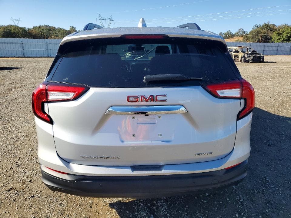 2022 GMC TERRAIN SLE 6