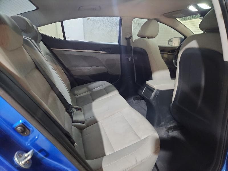 2017 HYUNDAI ELANTRA SE 10