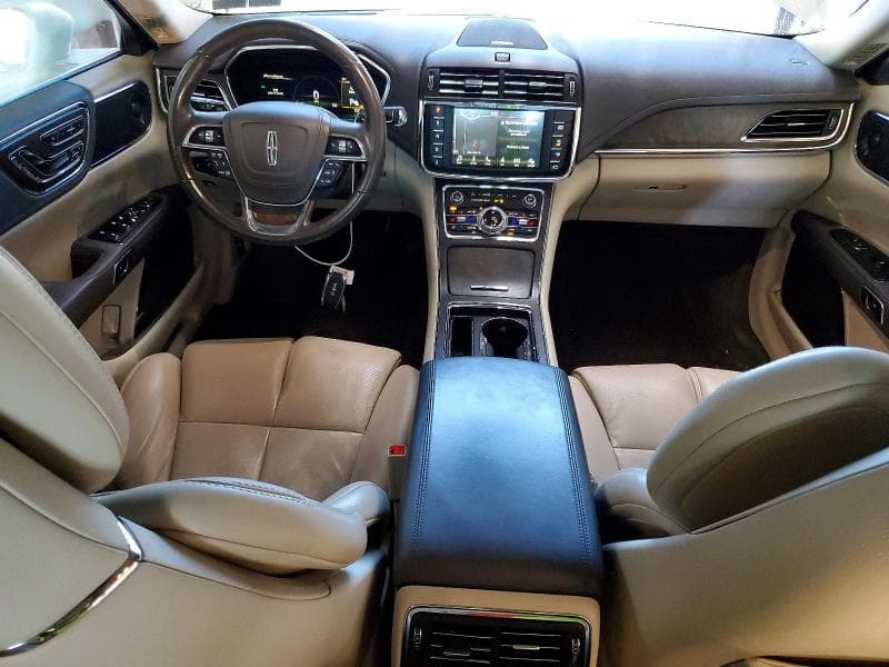 2017 LINCOLN CONTINENTAL RESERVE 8