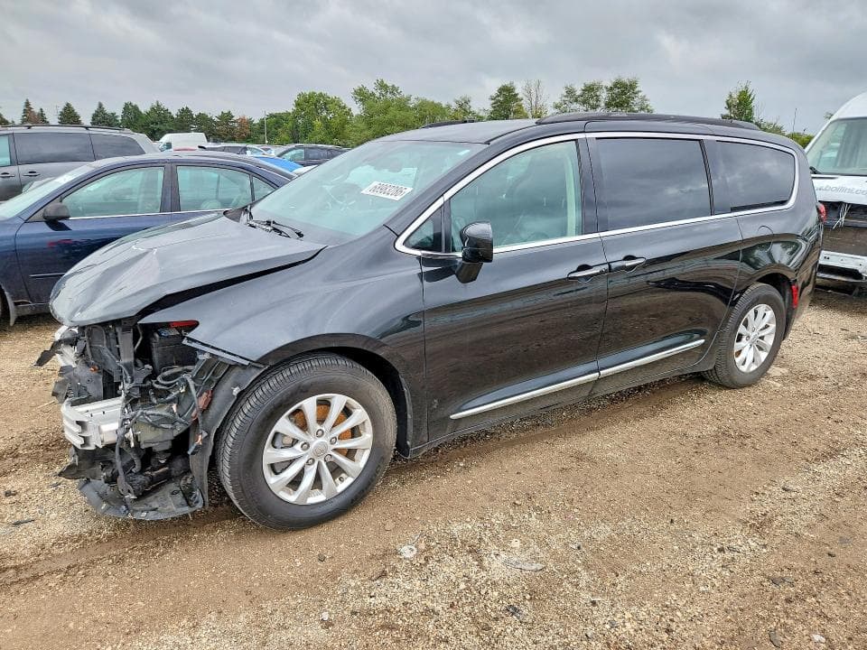 2017 CHRYSLER PACIFICA TOURING L - 1
