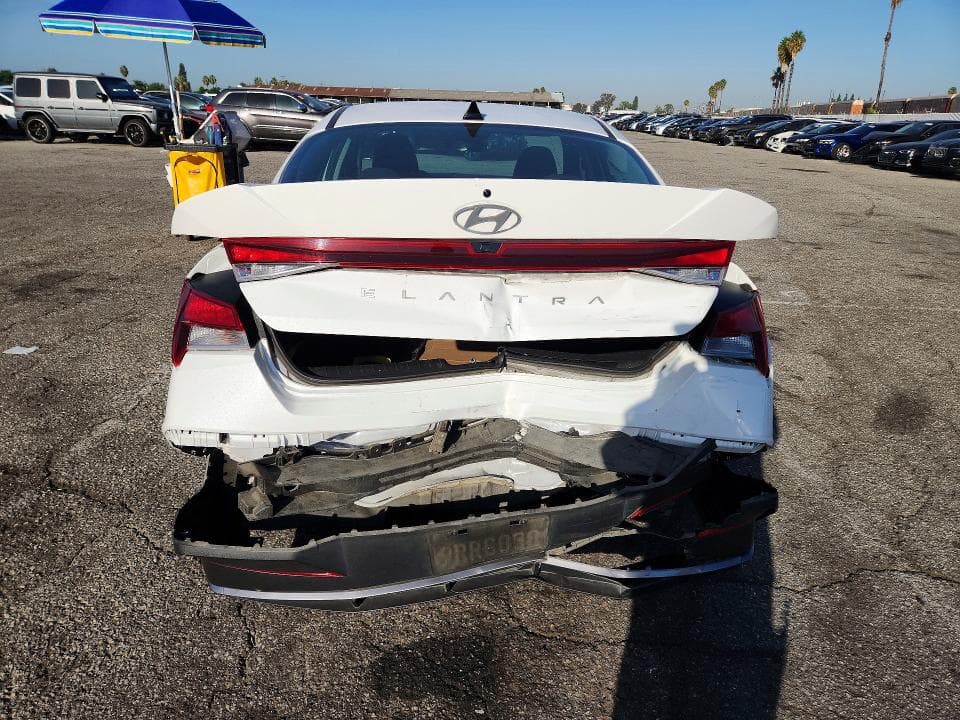 2024 HYUNDAI ELANTRA SEL 6