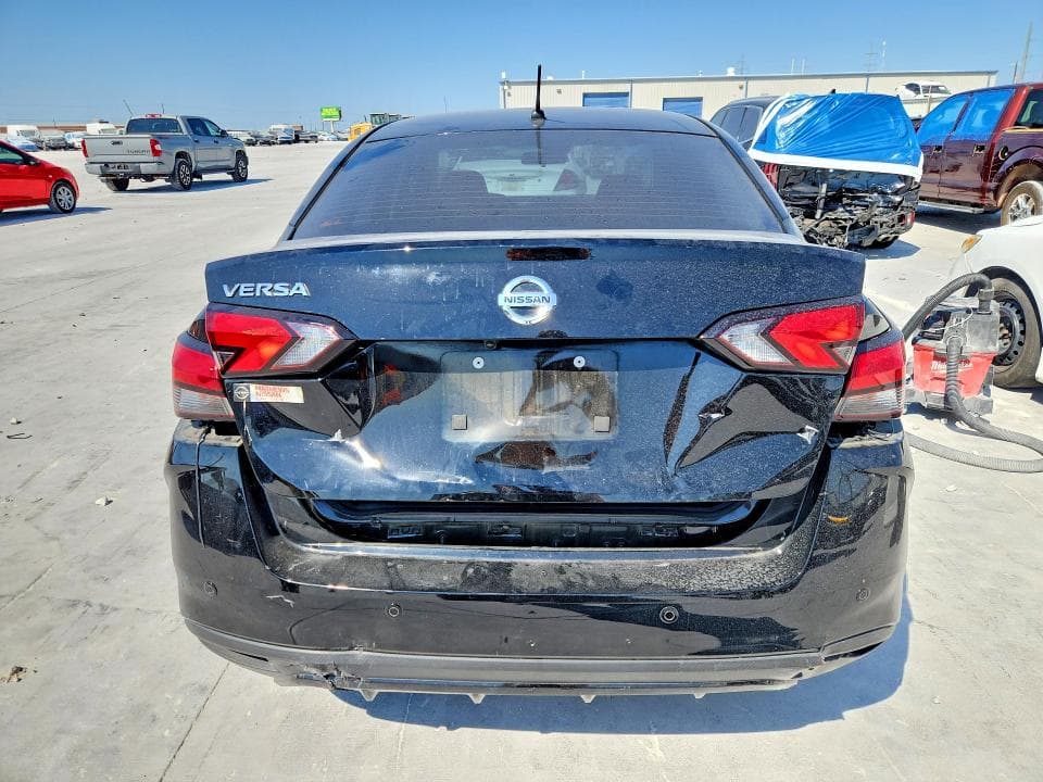 2022 NISSAN VERSA S 6