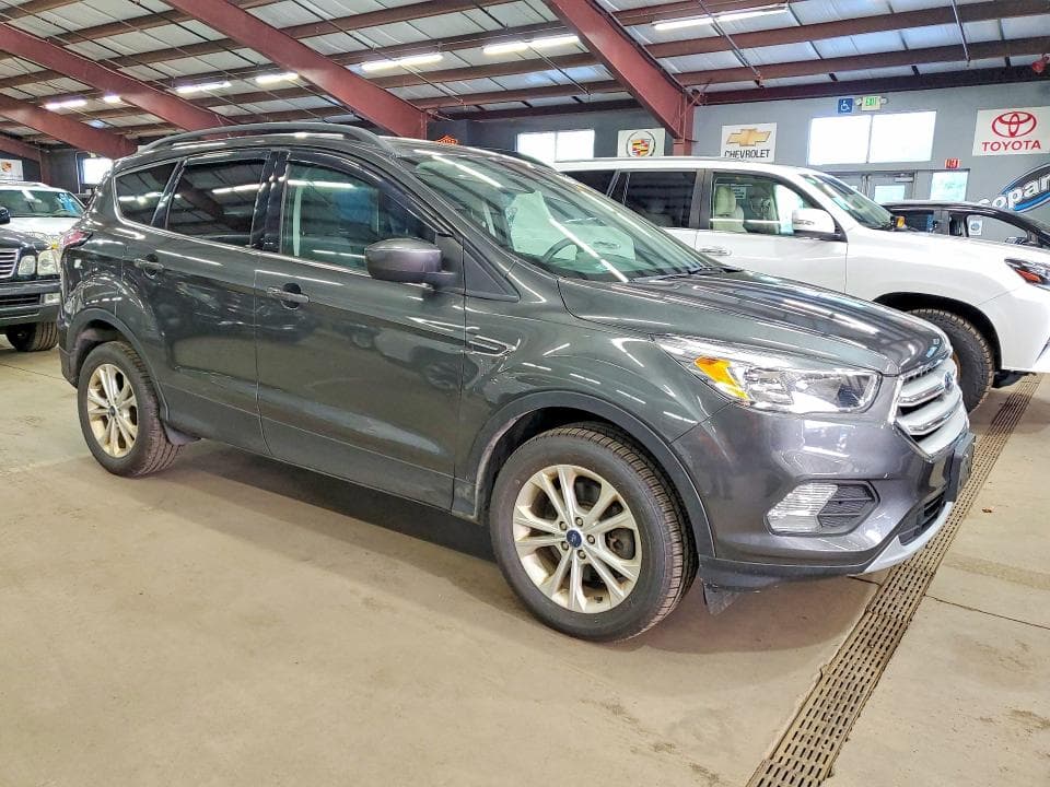 2018 FORD ESCAPE SE 4