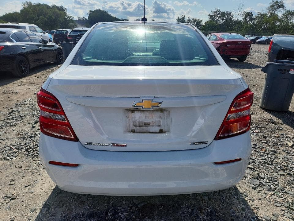 2018 CHEVROLET SONIC PREMIER 6