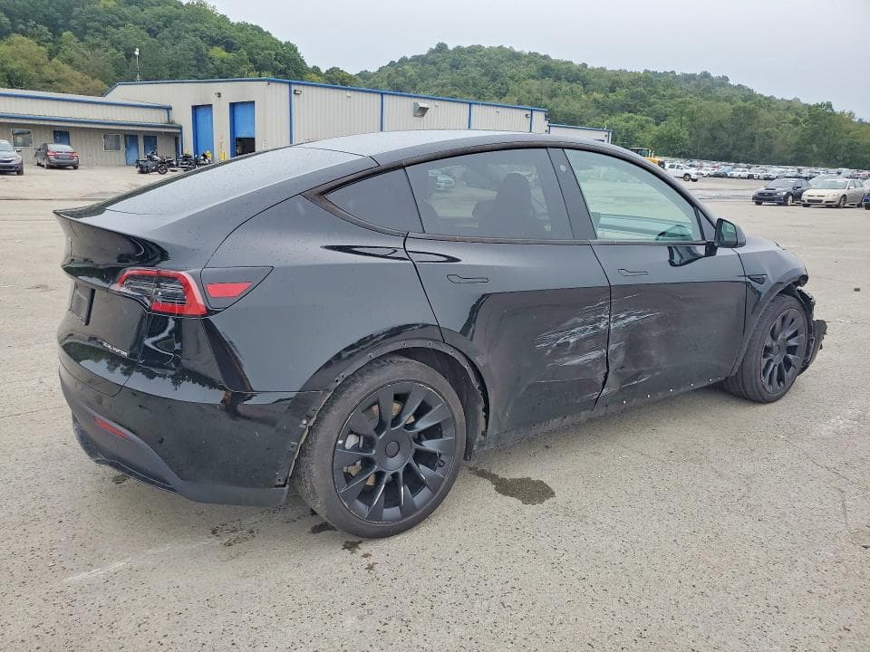 2023 TESLA MODEL Y 3