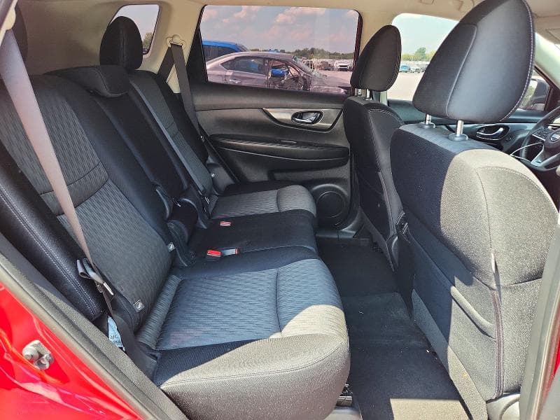 2017 NISSAN ROGUE SV 11