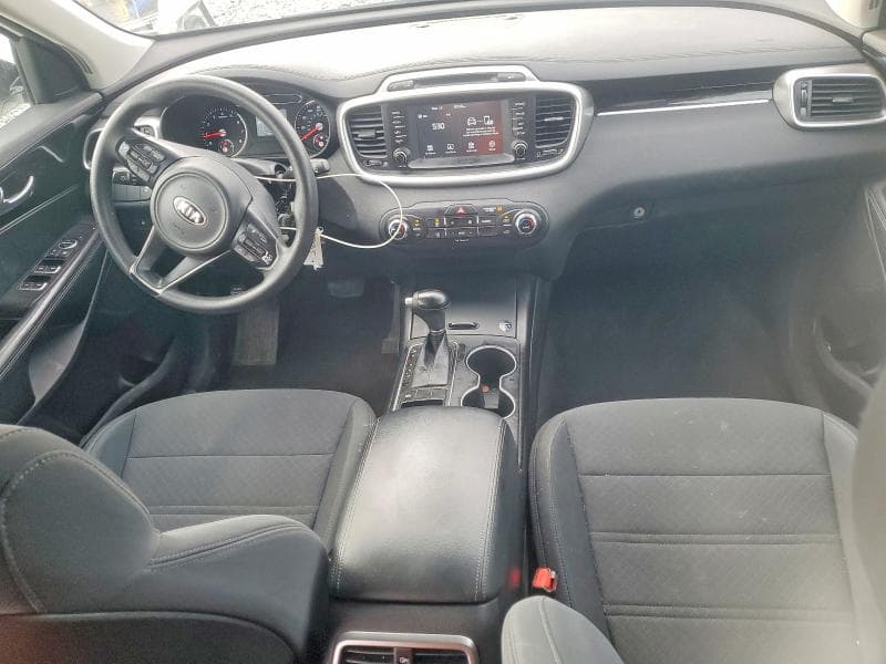 2018 KIA SORENTO LX 8