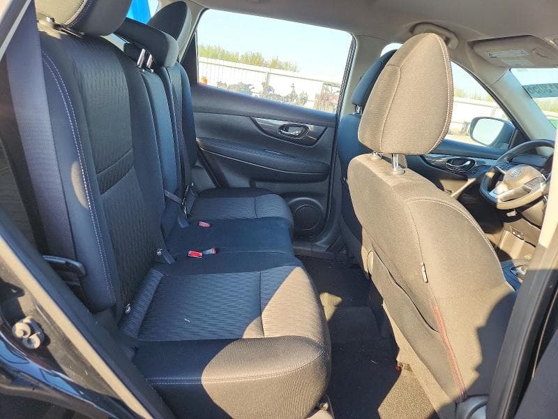 2017 NISSAN ROGUE S 11