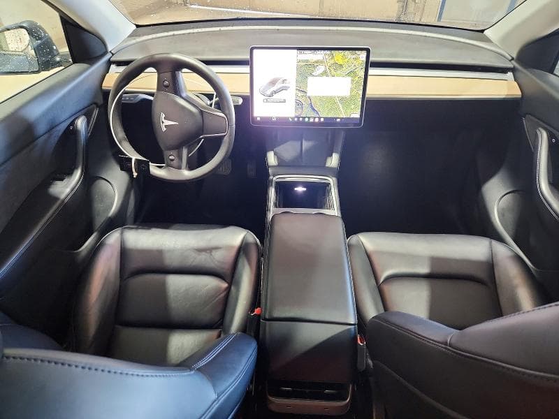 2022 TESLA MODEL Y 8