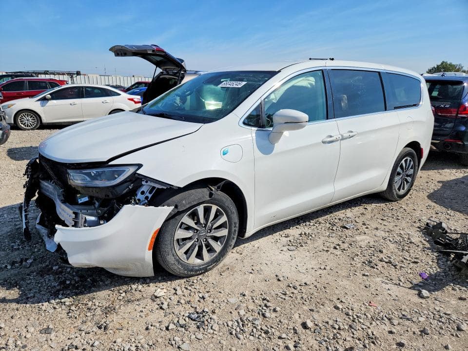 2022 CHRYSLER PACIFICA HYBRID TOURING L