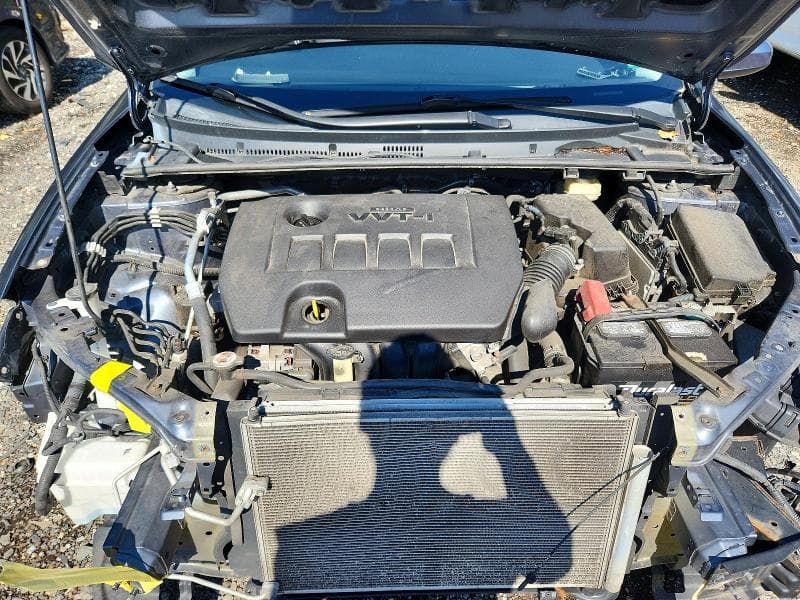 2017 TOYOTA COROLLA LE 11