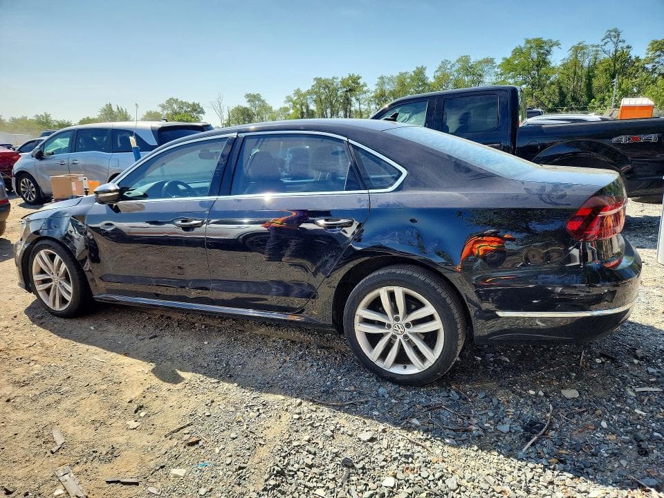 2018 VOLKSWAGEN PASSAT SE 2