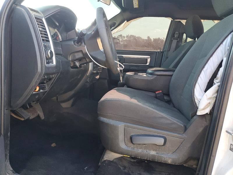 2024 RAM 1500 CLASSIC SLT 7