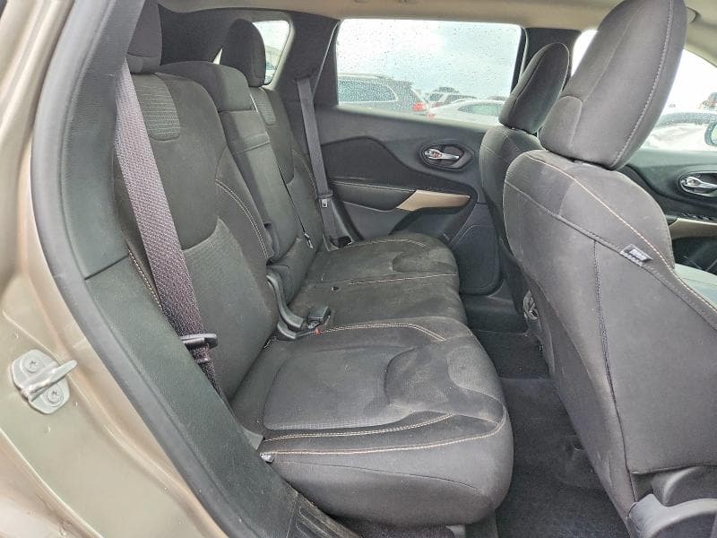 2017 JEEP CHEROKEE LATITUDE 11