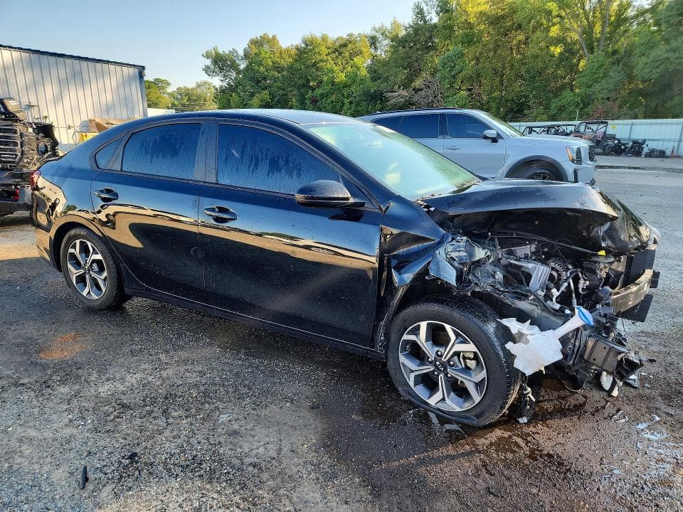 2021 KIA FORTE LXS 4