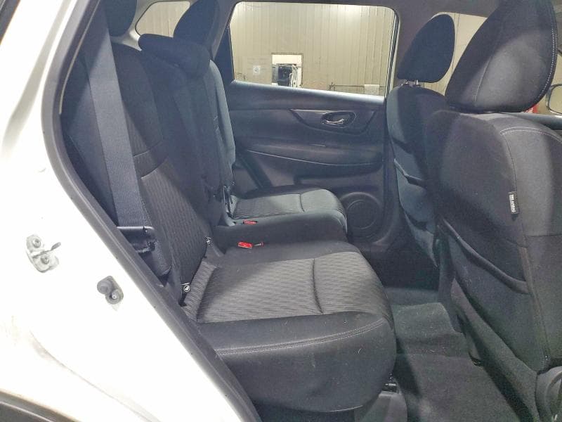 2018 NISSAN ROGUE S 11