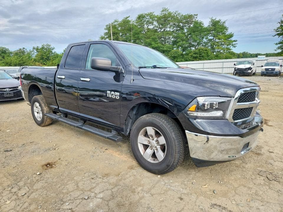2017 RAM 1500 SLT 4