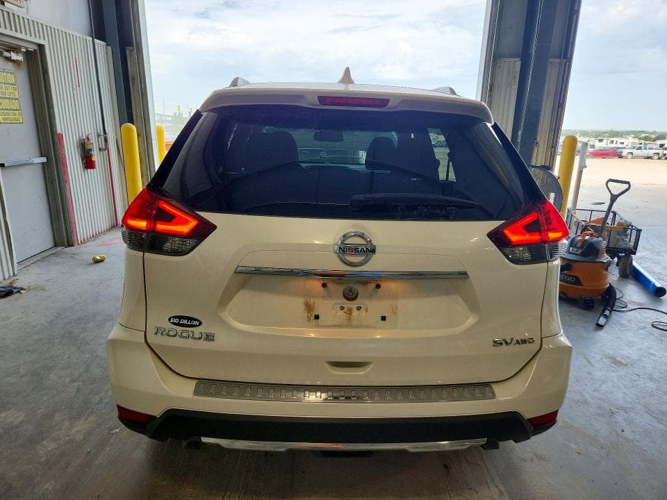 2017 NISSAN ROGUE SV 6
