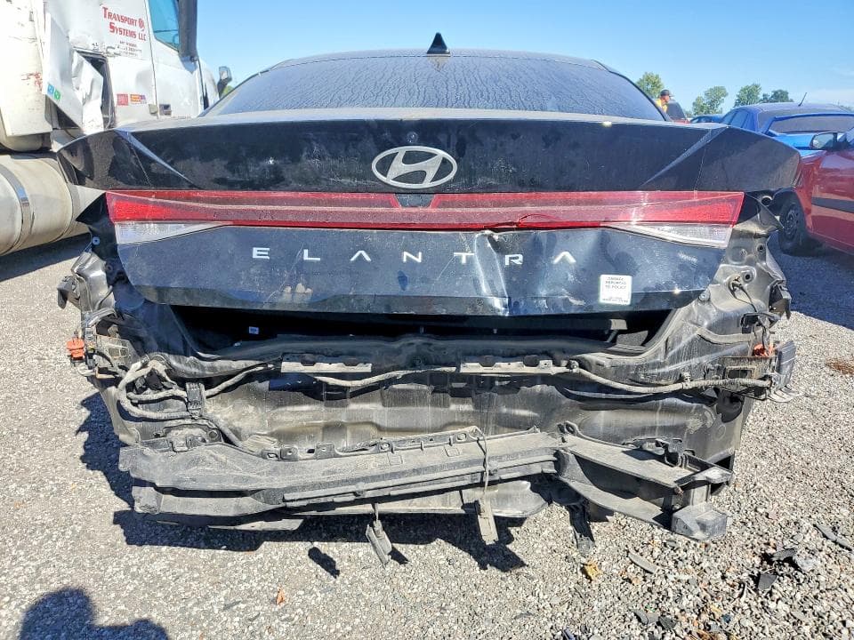 2024 HYUNDAI ELANTRA SEL 6