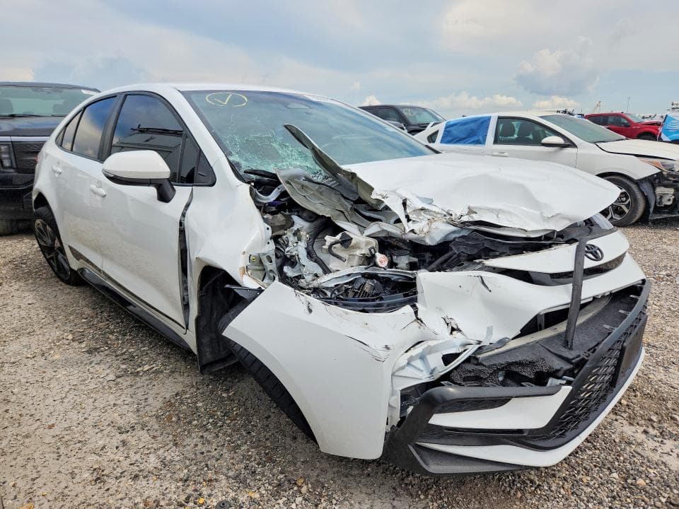 2023 TOYOTA COROLLA SE 4