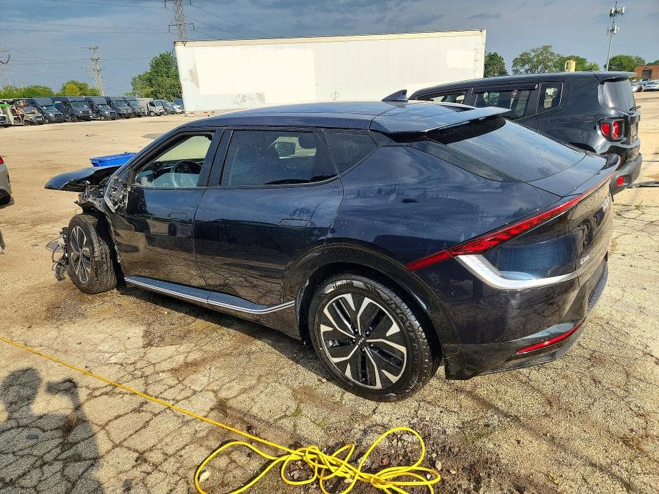 2023 KIA EV6 WIND 2
