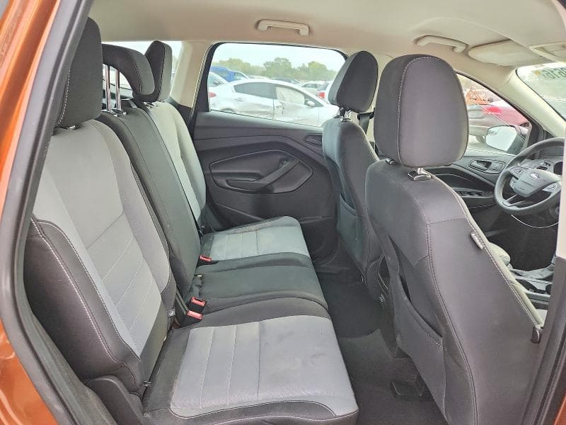 2017 FORD ESCAPE S 11