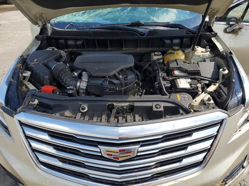 2017 CADILLAC XT5 12