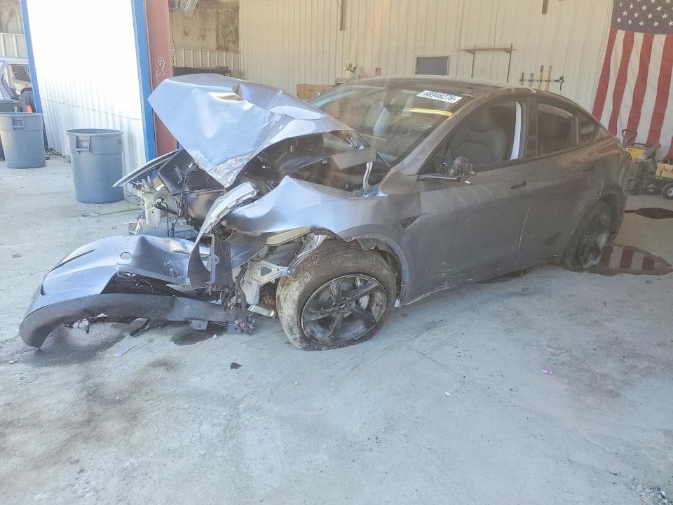 2026 TESLA MODEL Y - 1